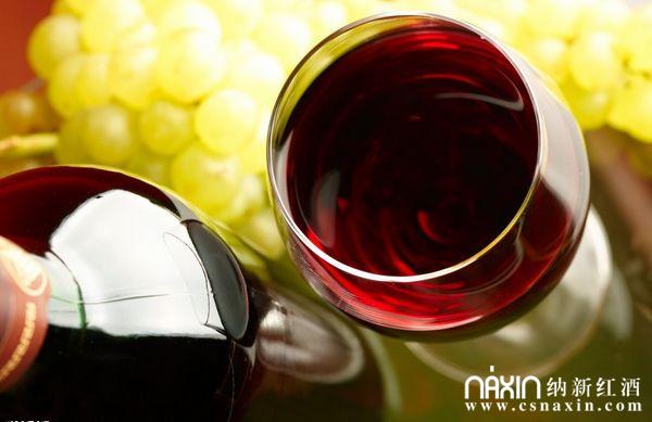 葡萄酒中干红干白的“干”代表什么意思？